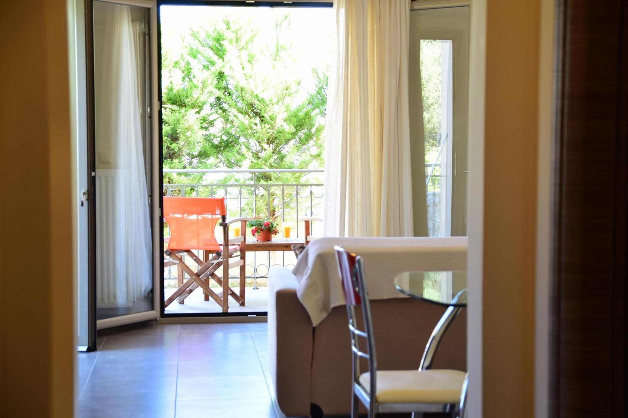 Angelos Apartment 2 카라보밀로스 외부 사진